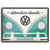 VW-Bulli blau - Adventure Awaits - Metallschild 15x20 cm